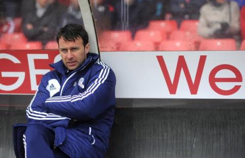 Bolton manager Dougie Freedman